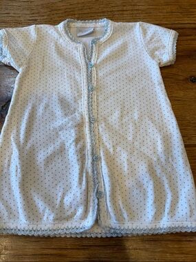 Squiggles size 0-3 gown white with blue mini dots